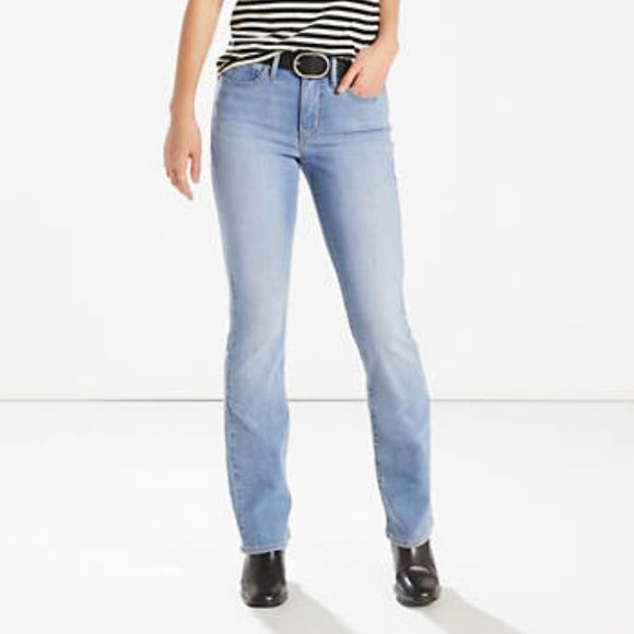 light wash blue jeans womens